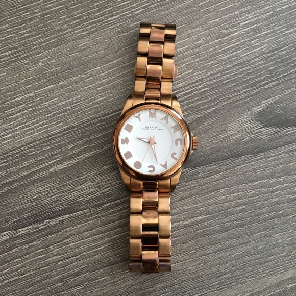 Marc Jacobs Boyfriend Watch - Picture 3 of 8